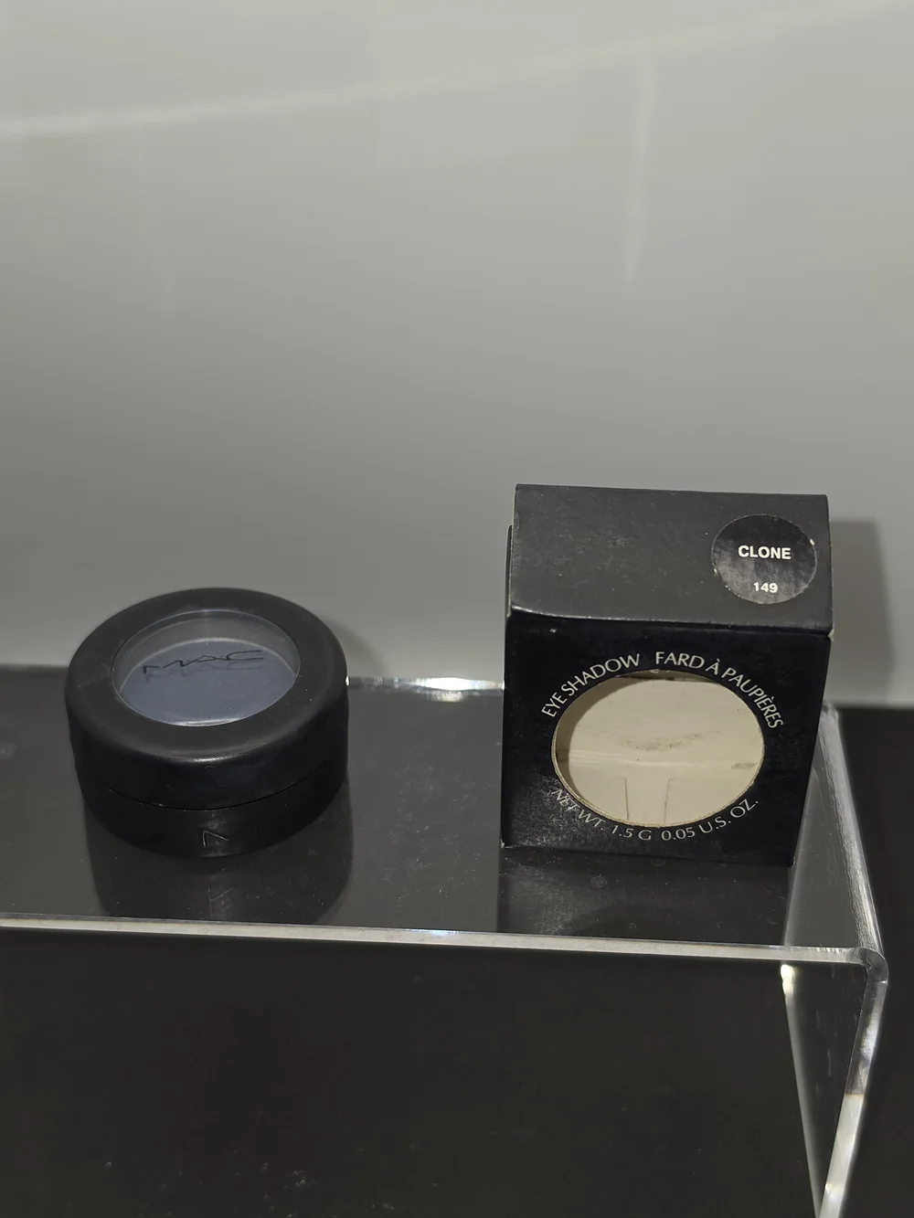 VINTAGE 1990s MAC EYESHADOW- 